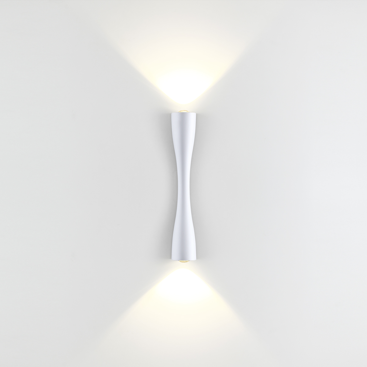 Настенный светодиодный светильник Odeon Light Hightech Anika 4290/10WL фото