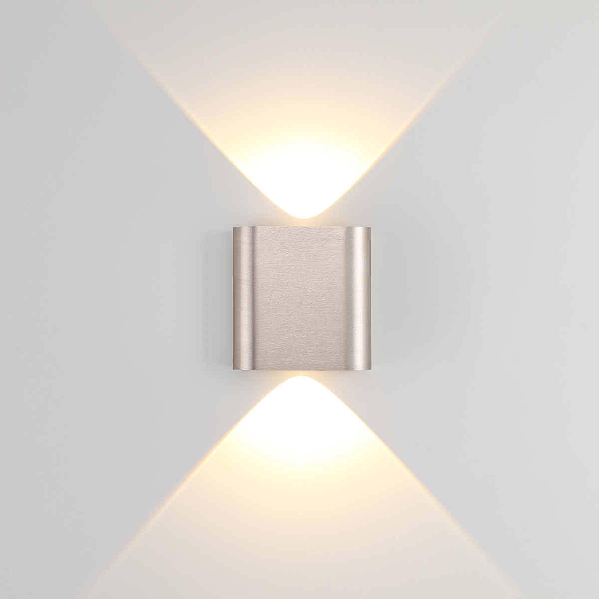 Настенный светильник ODEON LIGHT 7106/2WL фото