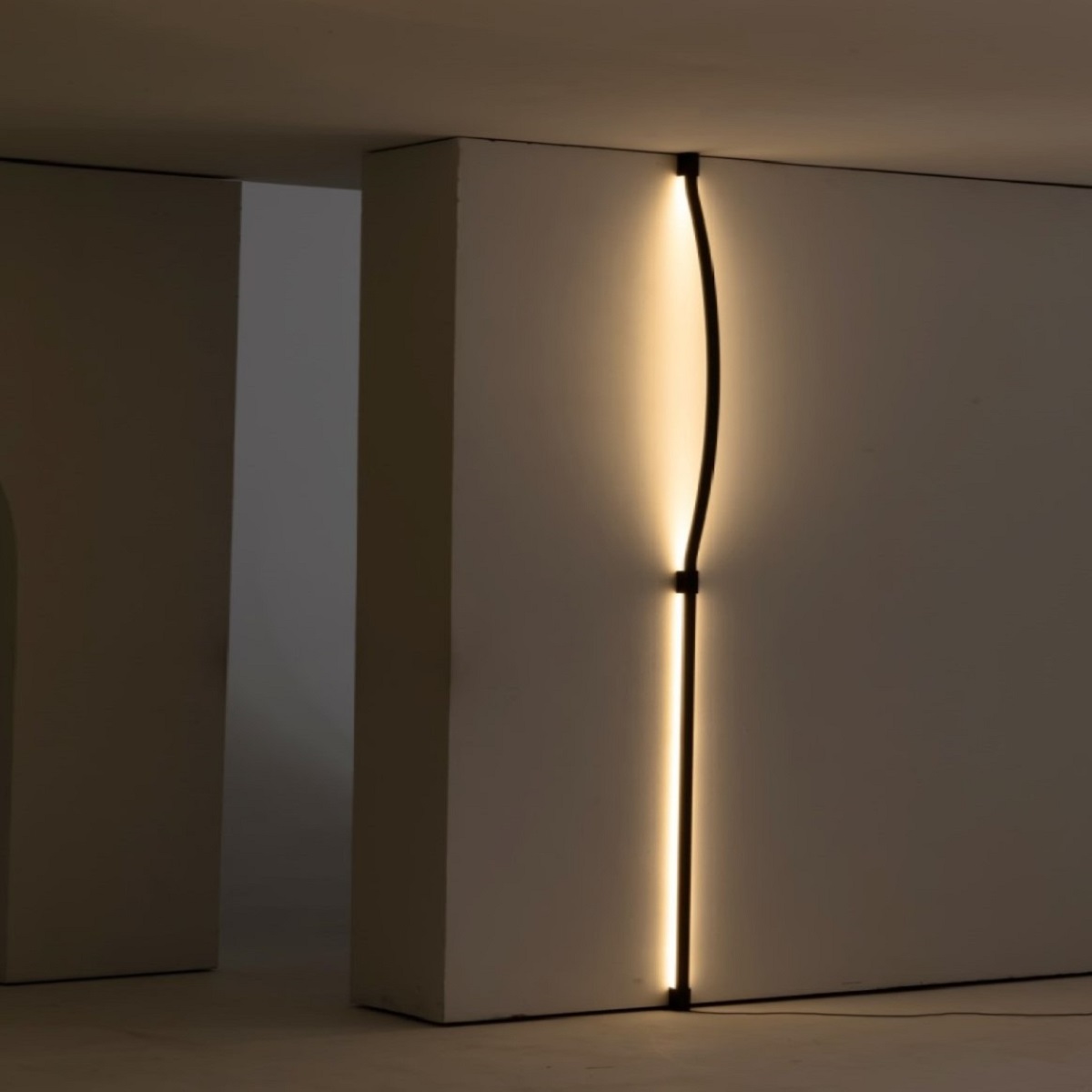 Настенный светильник ODEON LIGHT 7006/150 фото