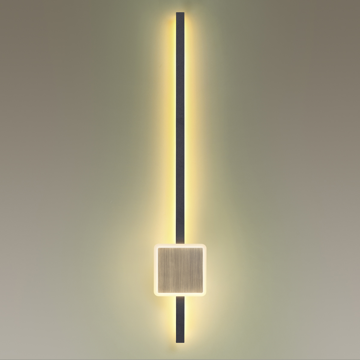 Настенный светодиодный светильник Odeon Light Hightech Stilo 4257/18WL фото
